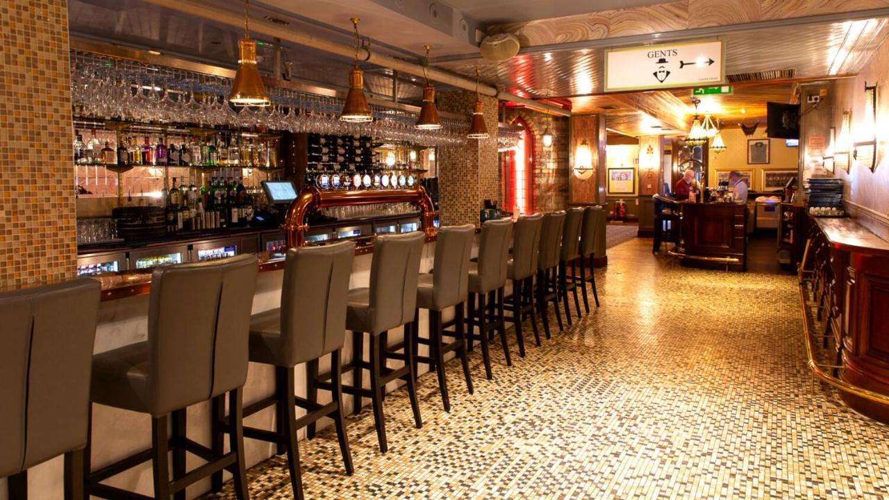 Lawlors Hotel Naas Kültér fotó