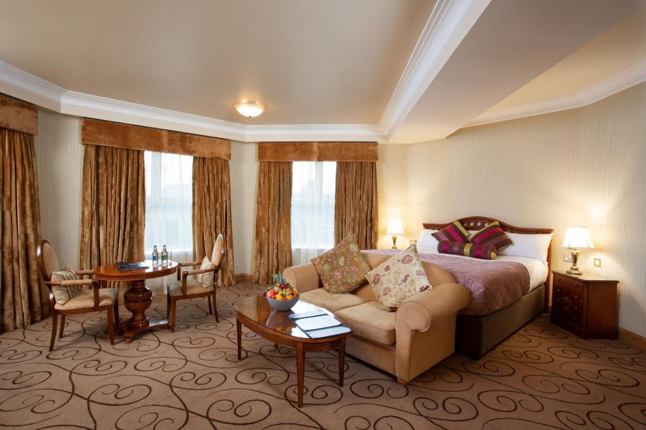 Lawlors Hotel Naas Kültér fotó