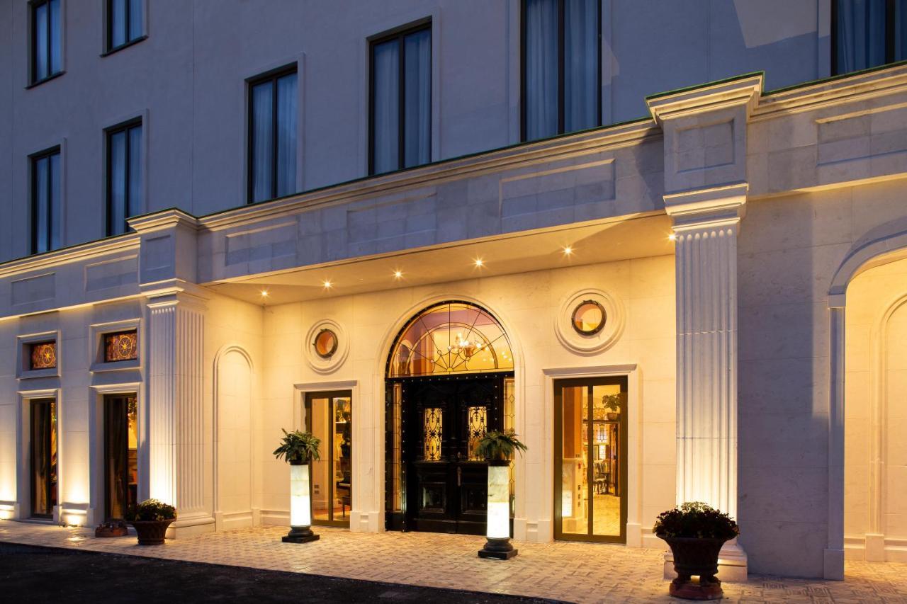 Lawlors Hotel Naas Kültér fotó