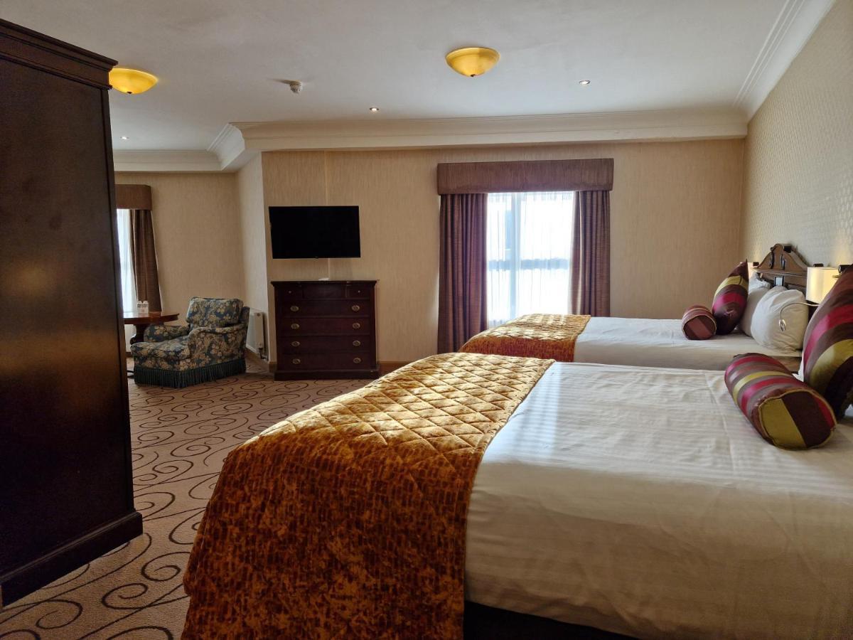 Lawlors Hotel Naas Kültér fotó