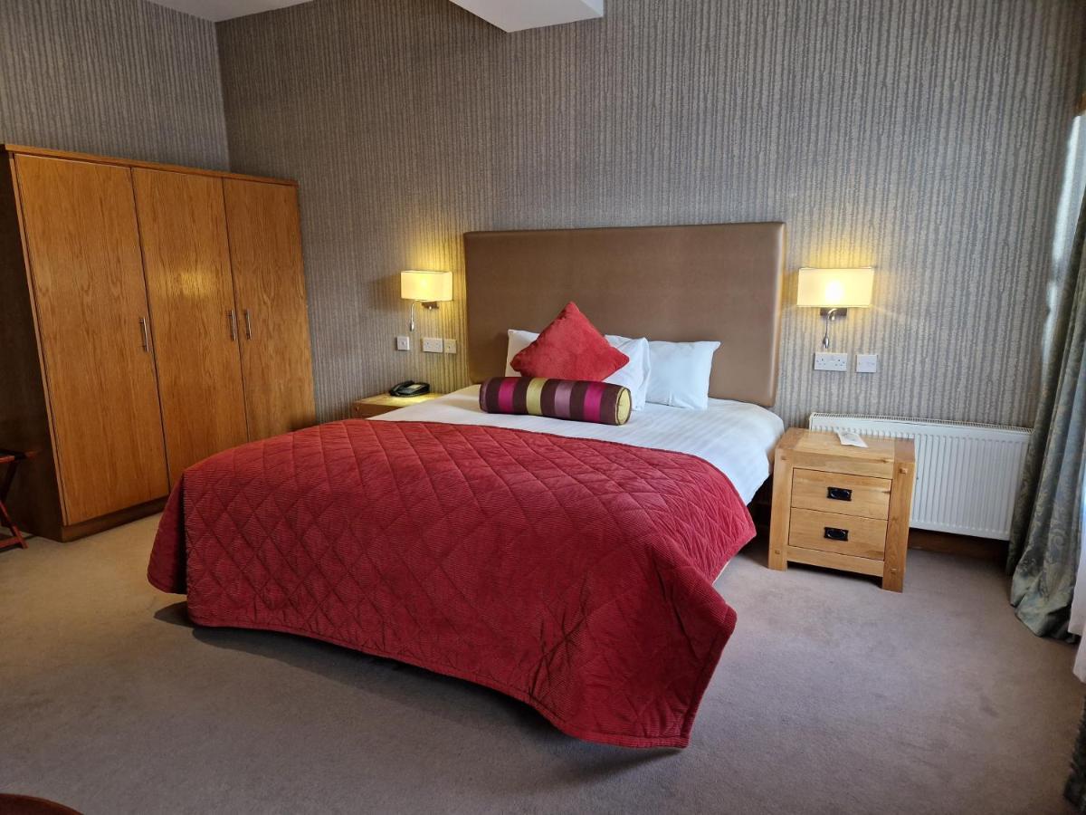 Lawlors Hotel Naas Kültér fotó