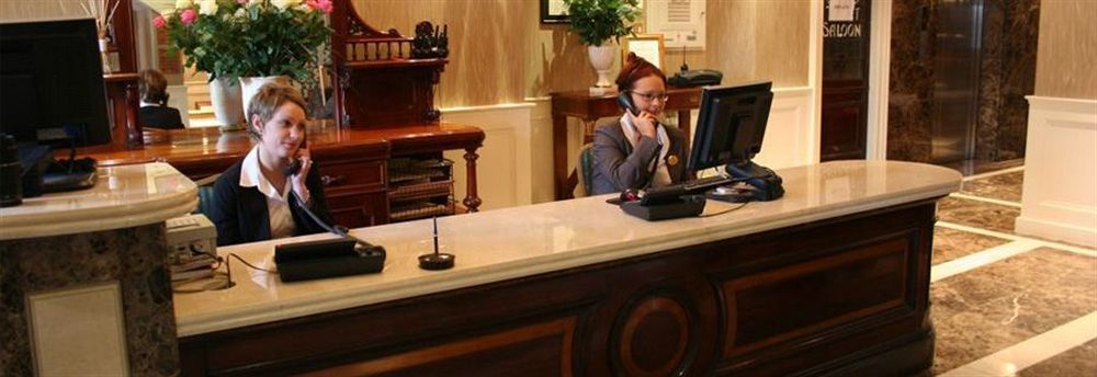 Lawlors Hotel Naas Kültér fotó