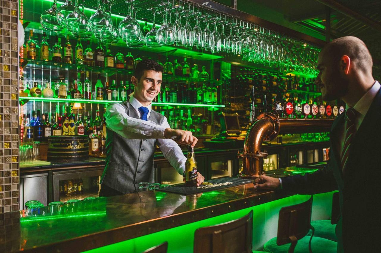 Lawlors Hotel Naas Kültér fotó